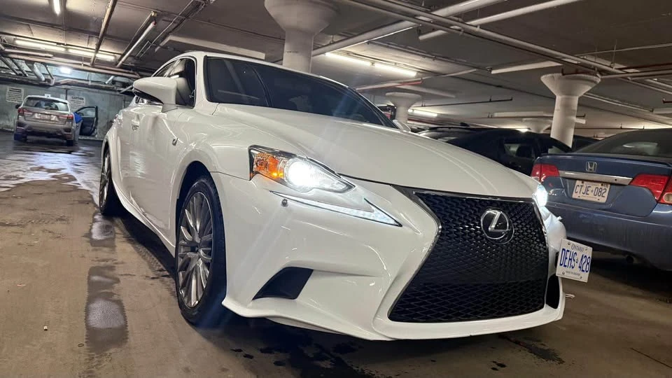 2015 Lexus IS 3rd Gen - Image 8 of 15