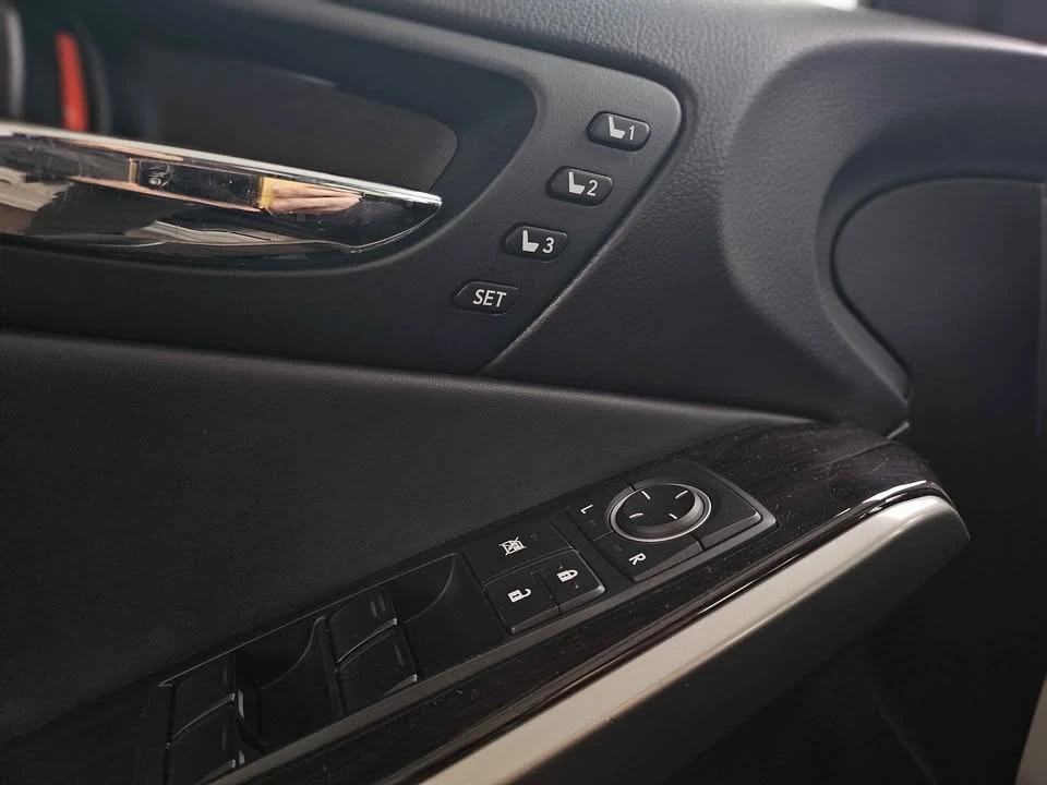 2015 Lexus IS 3rd Gen - Image 15 of 16
