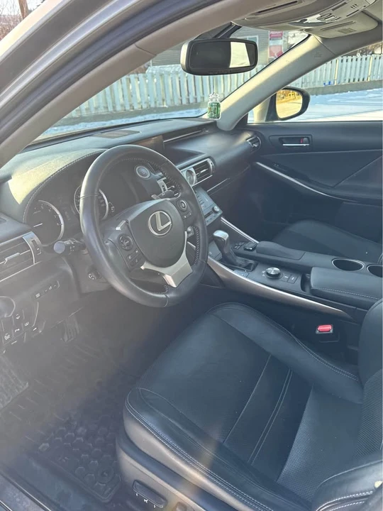 2015 Lexus IS 3rd Gen - Image 4 of 12