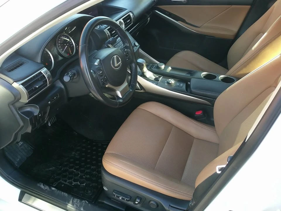 2015 Lexus IS 3rd Gen - Image 10 of 12