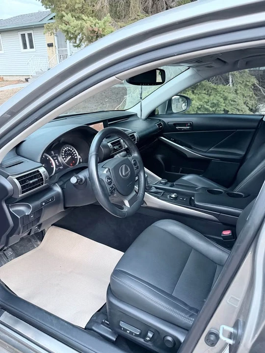 2015 Lexus IS 3rd Gen - Image 6 of 9