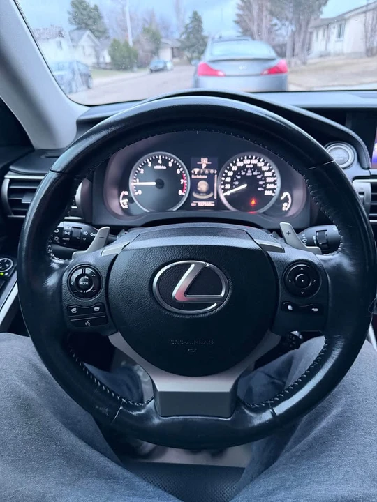 2015 Lexus IS 3rd Gen - Image 7 of 9