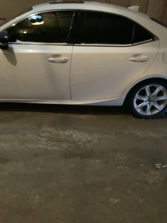 2015 Lexus IS 3rd Gen - Image 4 of 8