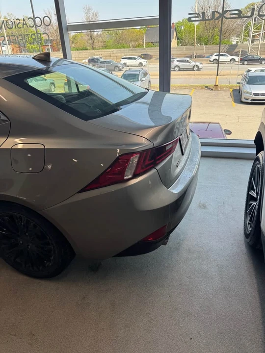 2015 Lexus IS 3rd Gen - Image 5 of 10