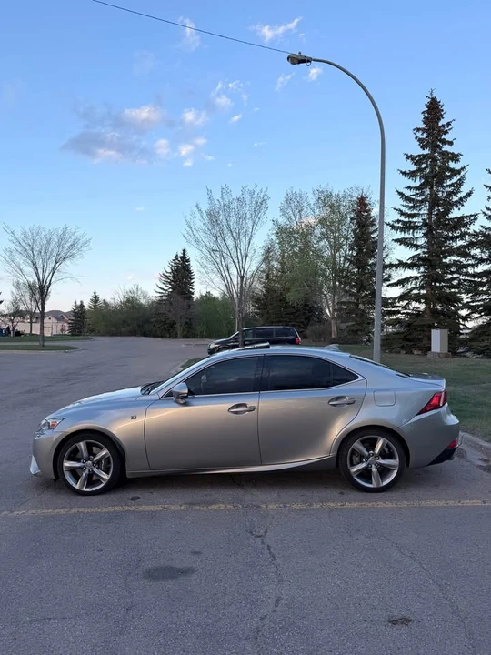 2015 Lexus IS 3rd Gen - Image 4 of 11