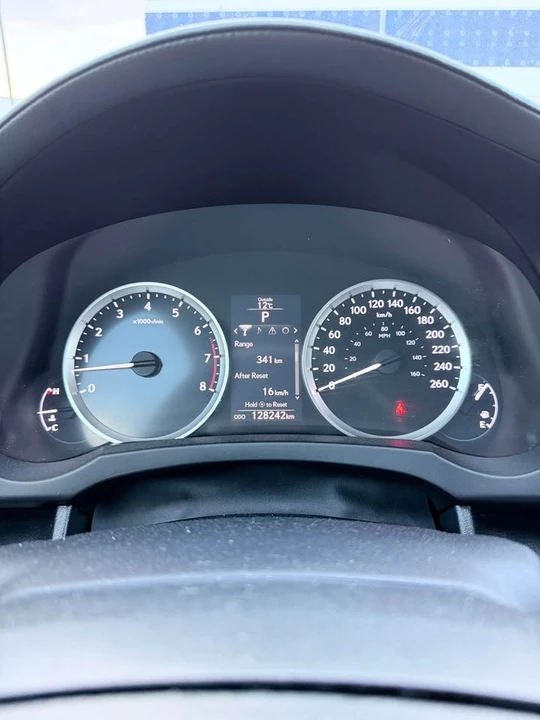 2015 Lexus IS 3rd Gen - Image 8 of 11