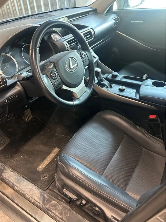 2015 Lexus IS 3rd Gen - Image 3 of 4