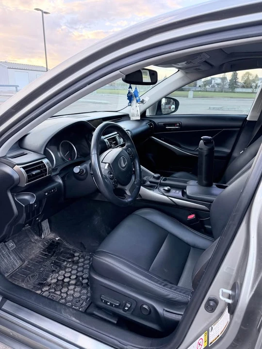2015 Lexus IS 3rd Gen - Image 6 of 11
