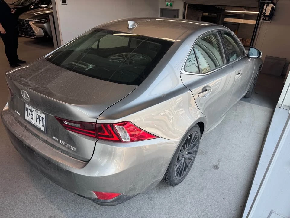 2015 Lexus IS 3rd Gen - Image 6 of 10