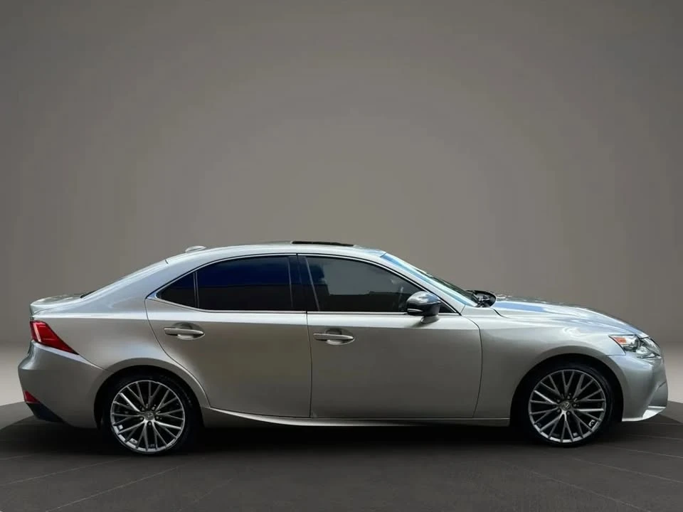 2015 Lexus IS 3rd Gen - Image 4 of 20