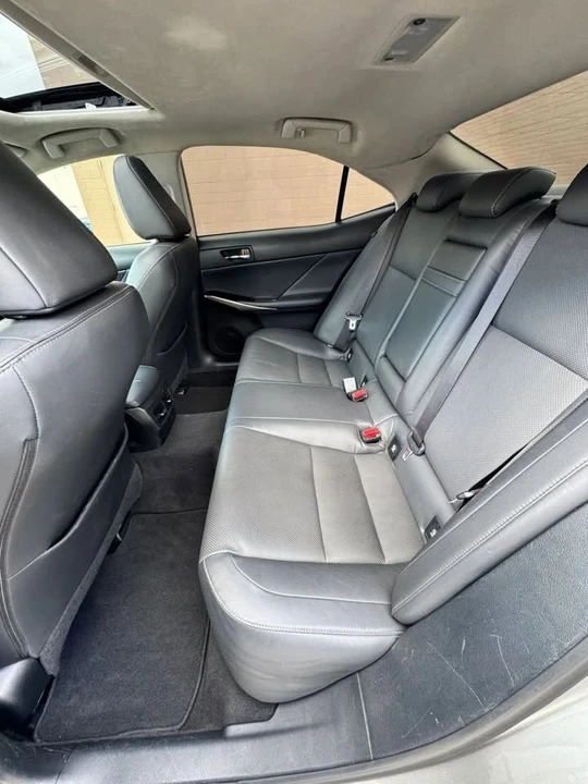 2015 Lexus IS 3rd Gen - Image 17 of 20