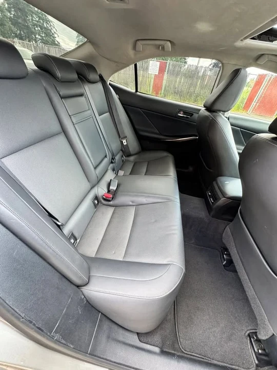 2015 Lexus IS 3rd Gen - Image 16 of 20