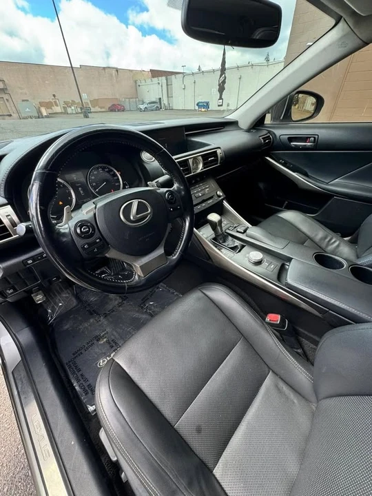 2015 Lexus IS 3rd Gen - Image 11 of 20
