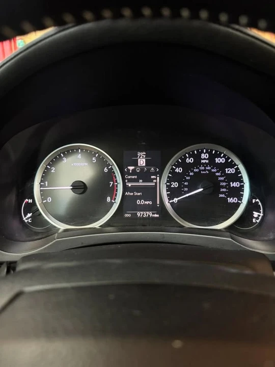 2015 Lexus IS 3rd Gen - Image 9 of 20