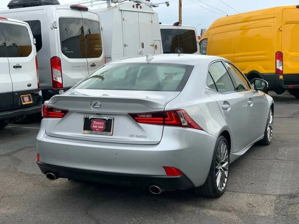 2015 Lexus IS 3rd Gen - Image 16 of 20