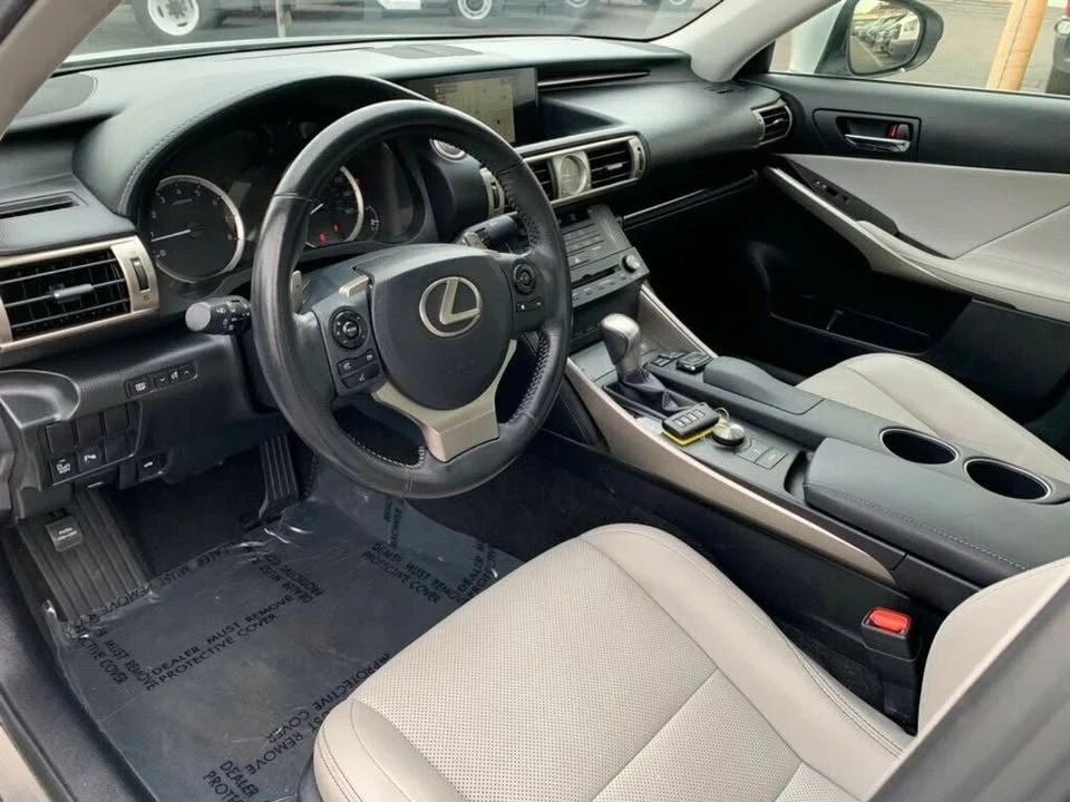 2015 Lexus IS 3rd Gen - Image 19 of 20