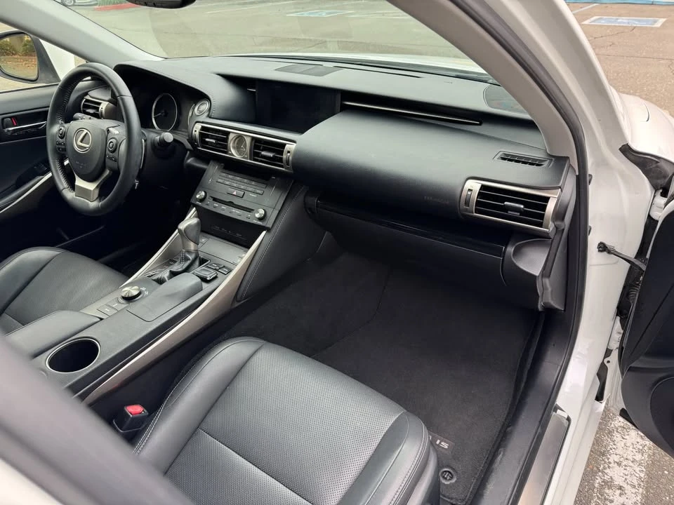 2015 Lexus IS 3rd Gen - Image 19 of 19