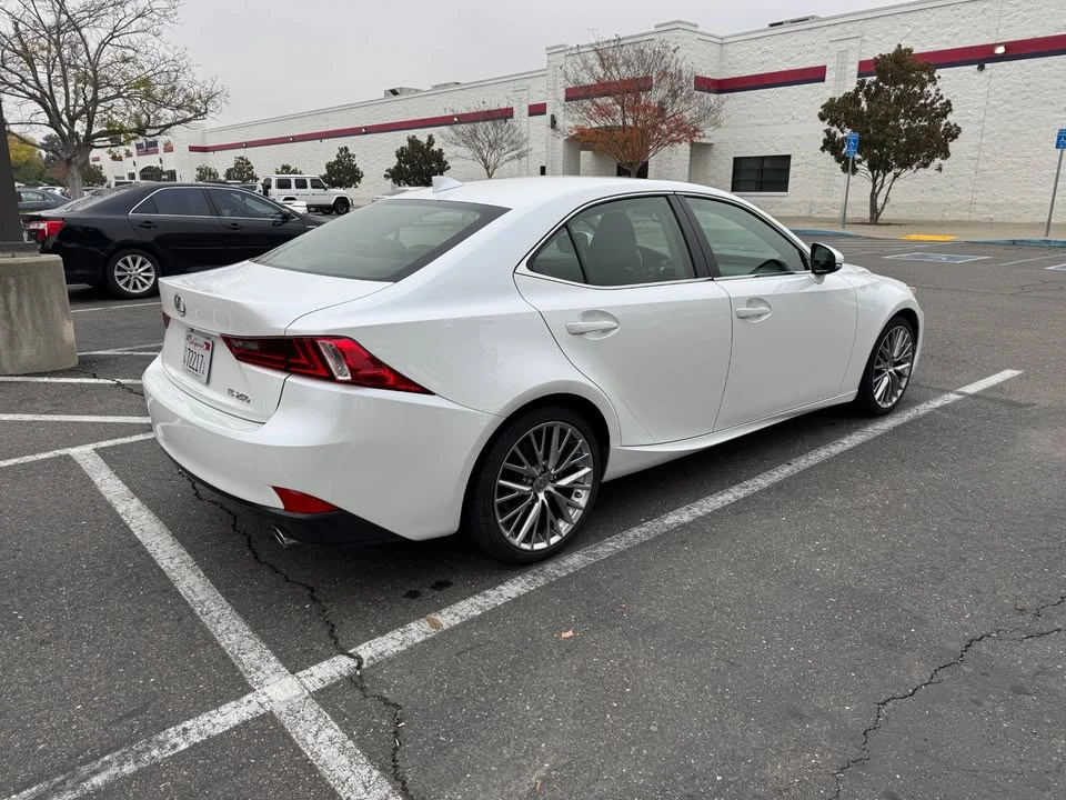 2015 Lexus IS 3rd Gen - Image 6 of 19