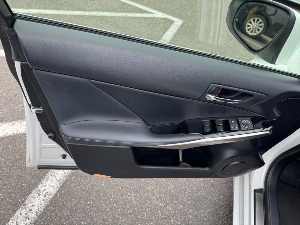 2015 Lexus IS 3rd Gen - Image 13 of 19