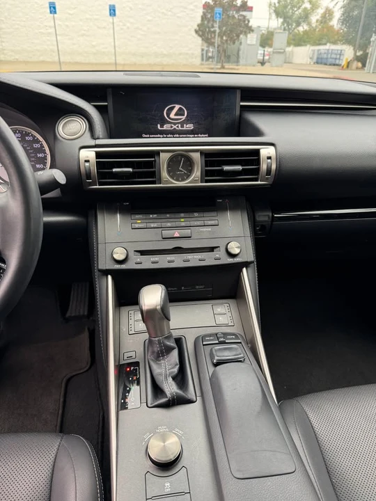2015 Lexus IS 3rd Gen - Image 15 of 19