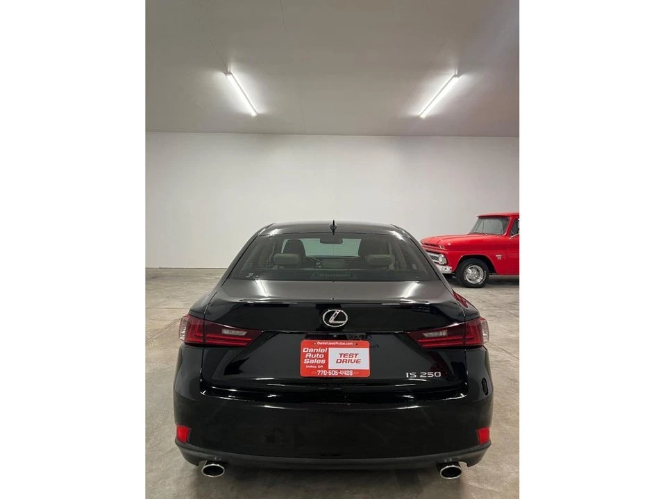 2015 Lexus IS 3rd Gen - Image 6 of 20