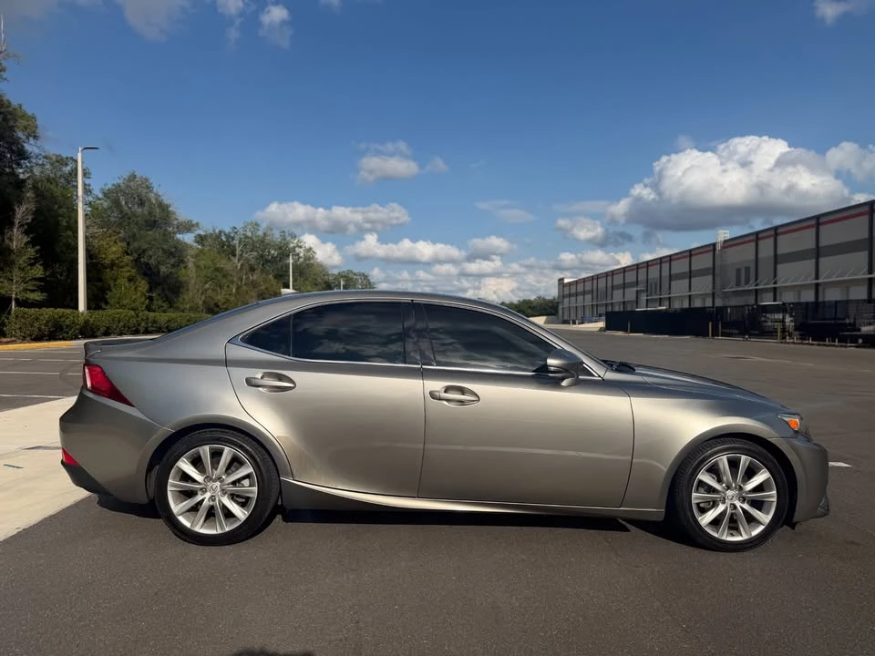 2015 Lexus IS 3rd Gen - Image 8 of 20