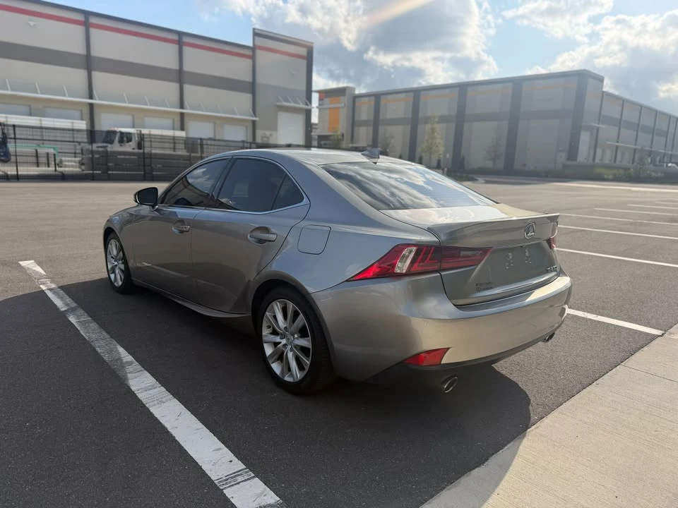 2015 Lexus IS 3rd Gen - Image 4 of 20