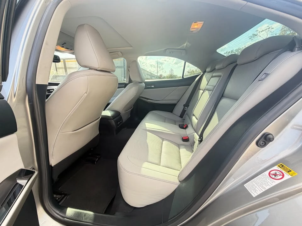 2015 Lexus IS 3rd Gen - Image 16 of 20