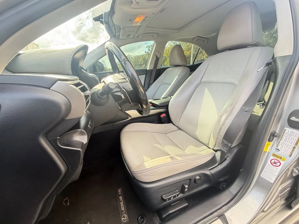 2015 Lexus IS 3rd Gen - Image 11 of 20