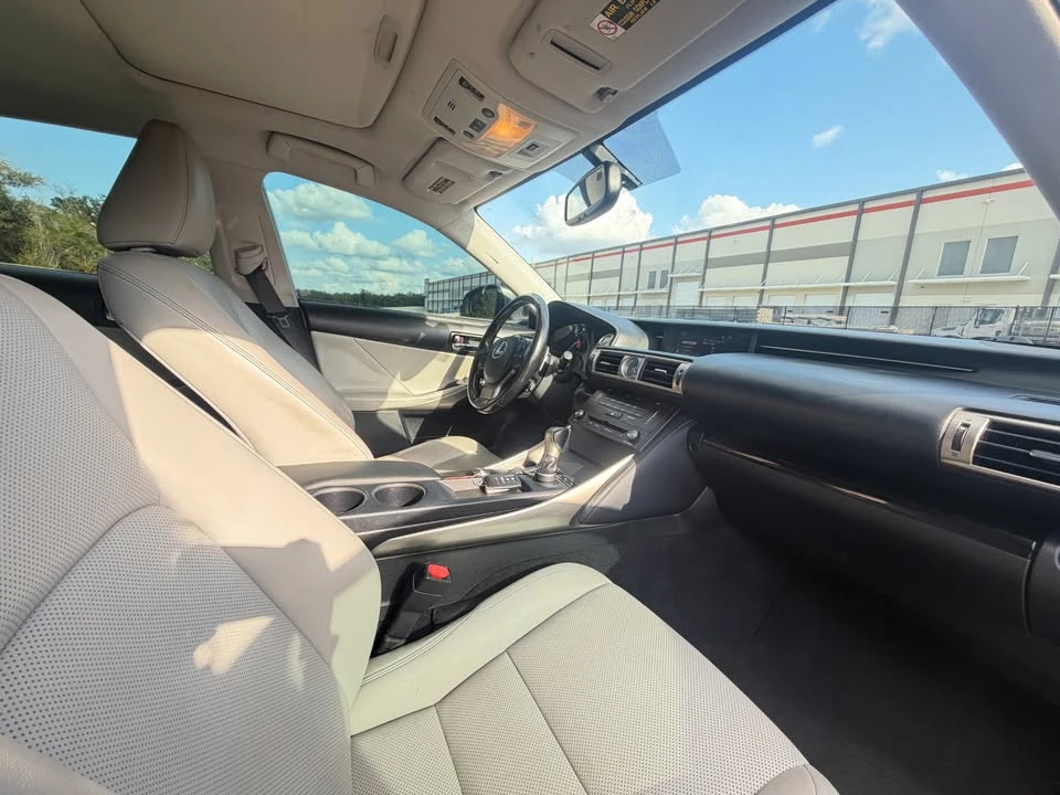 2015 Lexus IS 3rd Gen - Image 13 of 20