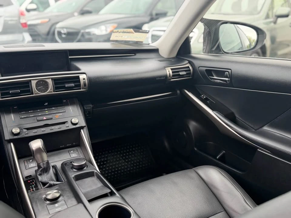 2015 Lexus IS 3rd Gen - Image 16 of 20