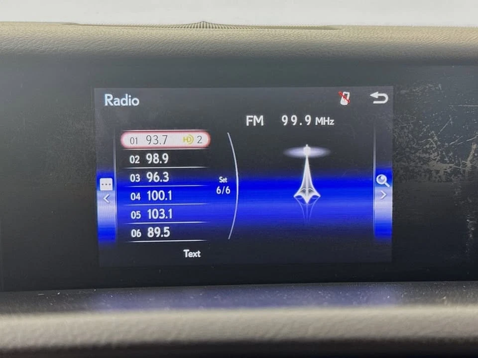 2015 Lexus IS 3rd Gen - Image 18 of 19