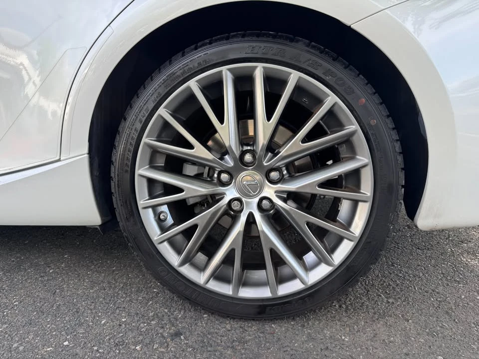 2015 Lexus IS 3rd Gen - Image 8 of 19