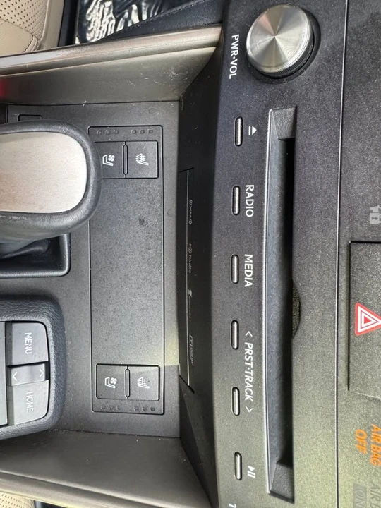2015 Lexus IS 3rd Gen - Image 17 of 19