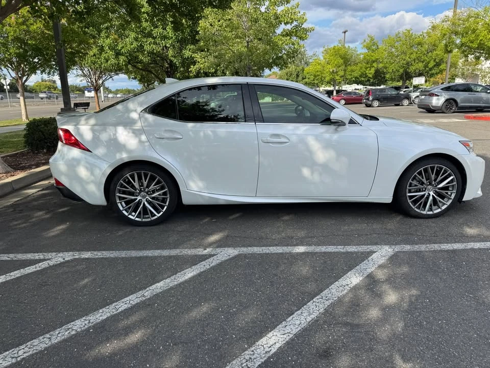 2015 Lexus IS 3rd Gen - Image 6 of 19