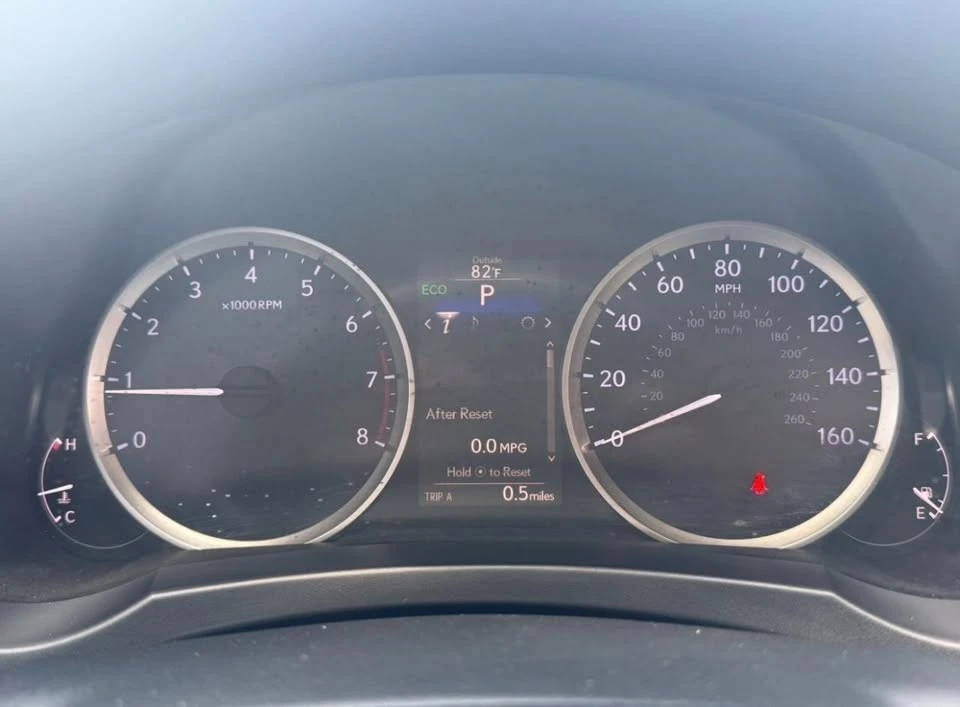 2015 Lexus IS 3rd Gen - Image 19 of 20
