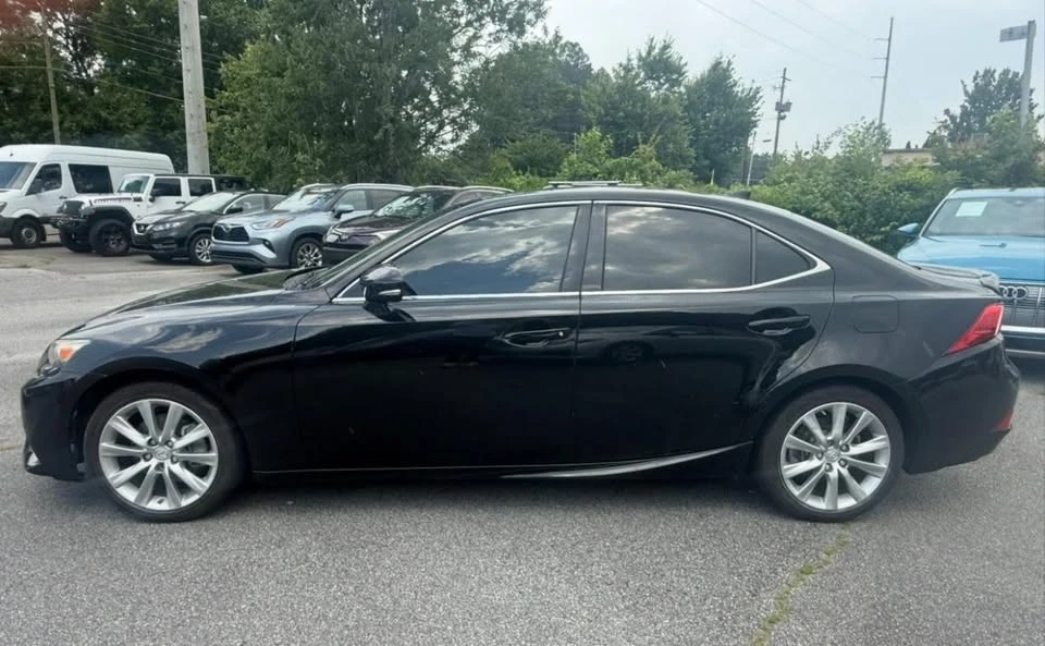 2015 Lexus IS 3rd Gen - Image 4 of 20