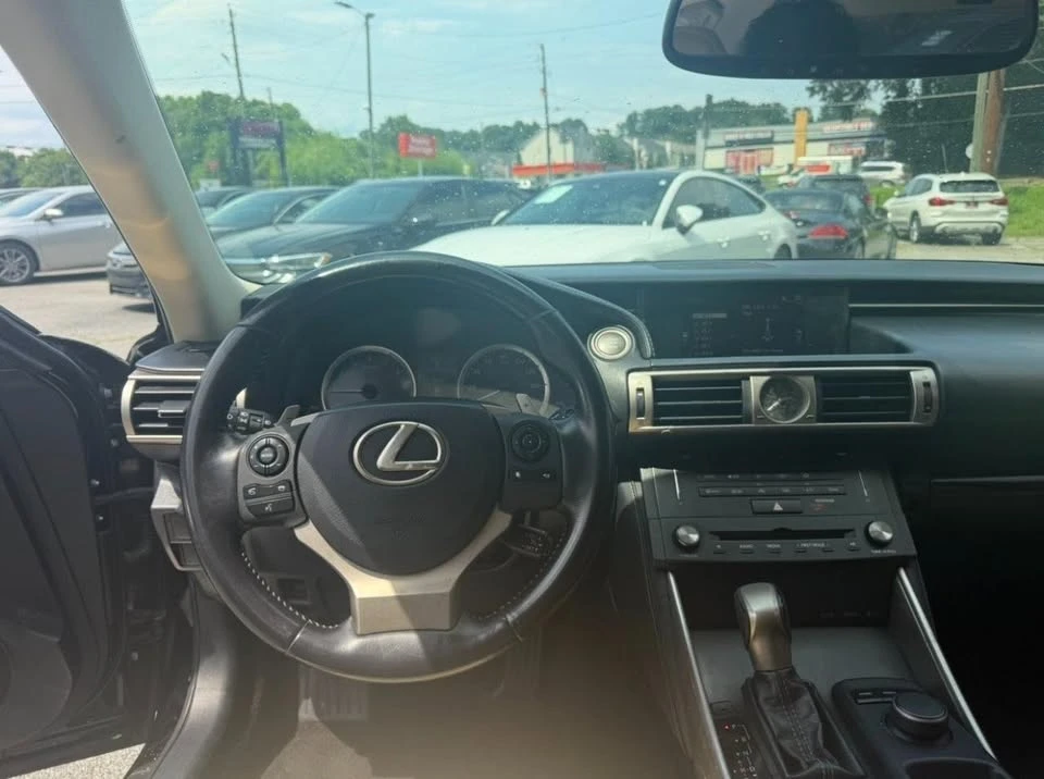 2015 Lexus IS 3rd Gen - Image 16 of 20