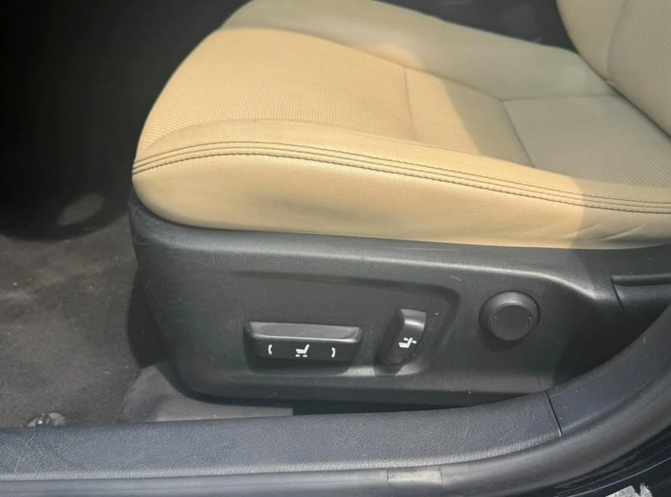 2015 Lexus IS 3rd Gen - Image 14 of 20