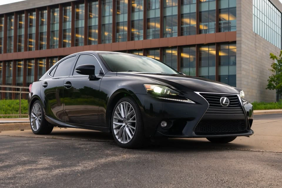 2015 Lexus IS 3rd Gen - Image 11 of 18