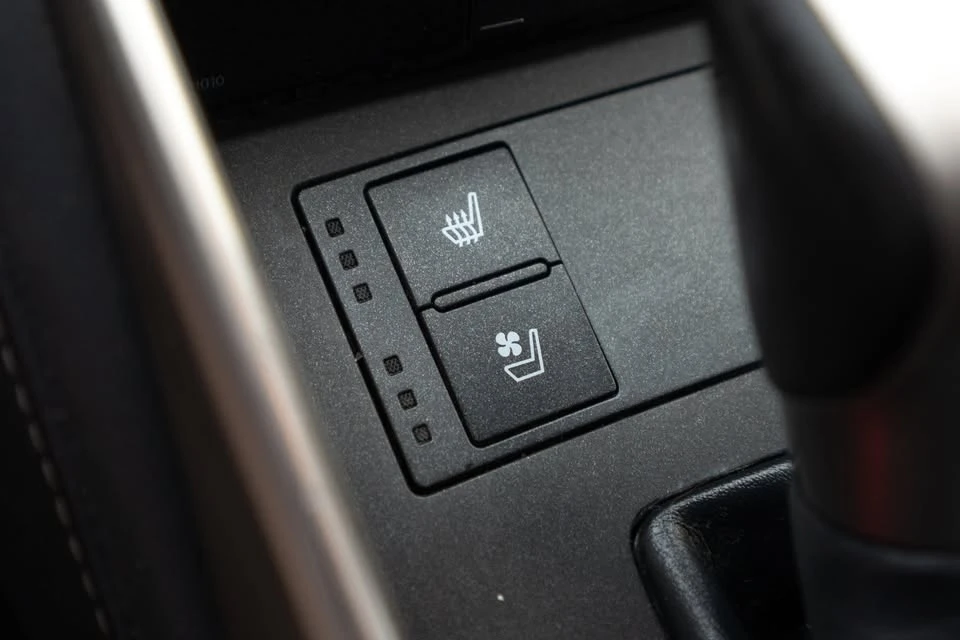 2015 Lexus IS 3rd Gen - Image 7 of 18