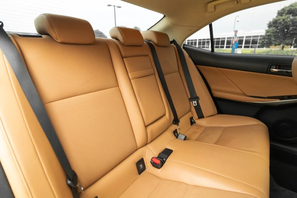 2015 Lexus IS 3rd Gen - Image 17 of 18