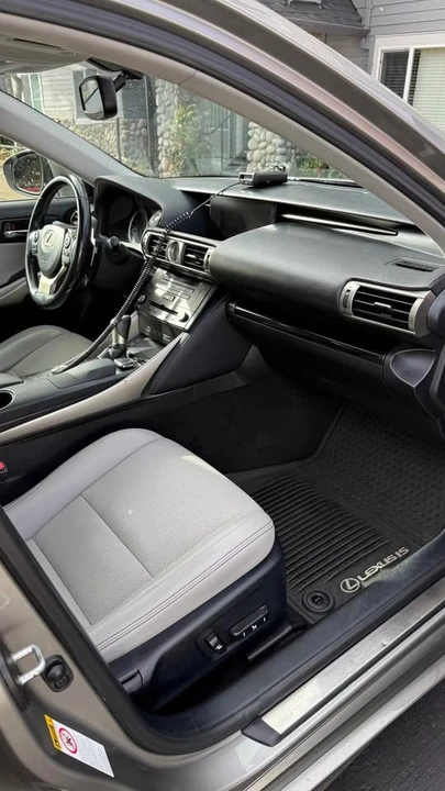 2015 Lexus IS 3rd Gen - Image 6 of 9
