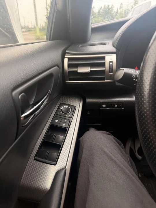 2015 Lexus IS 3rd Gen - Image 13 of 15