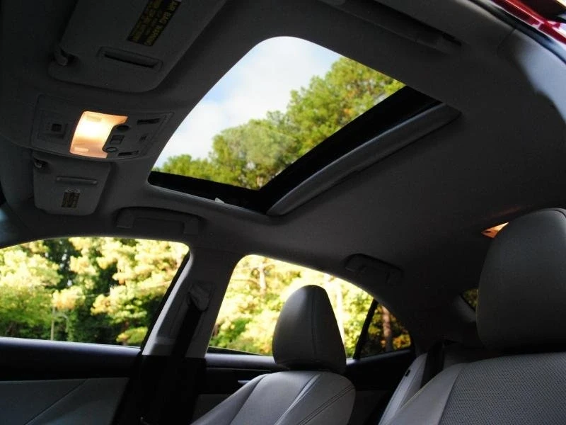 2015 Lexus IS 3rd Gen - Image 7 of 13
