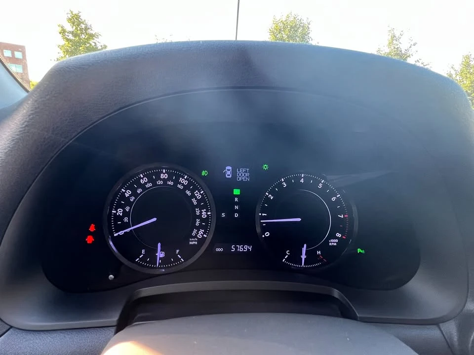2015 Lexus IS 3rd Gen - Image 5 of 8