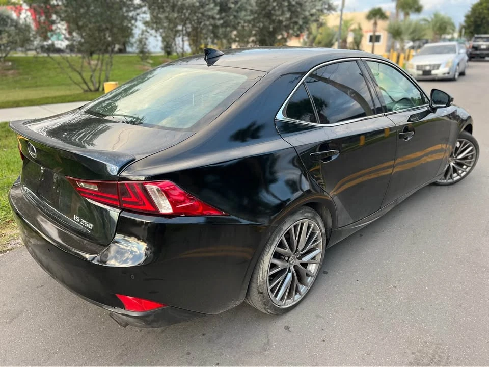 2015 Lexus IS 3rd Gen - Image 4 of 10