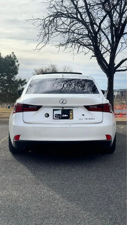 2015 Lexus IS 3rd Gen - Image 4 of 10