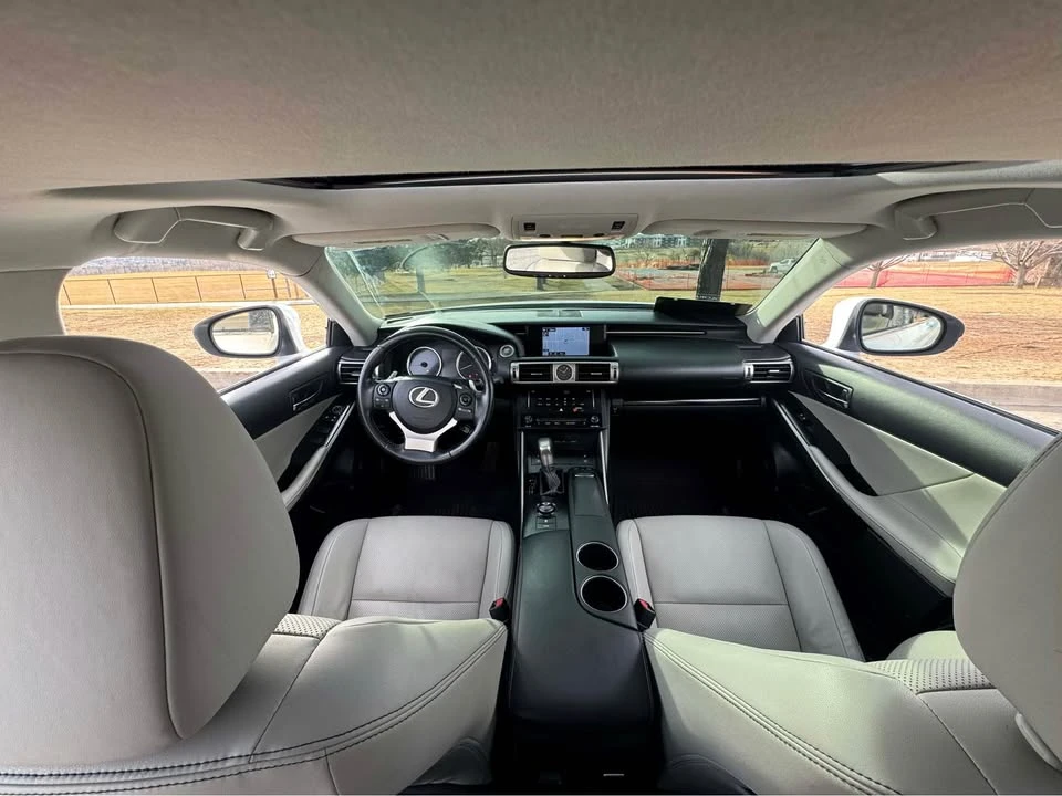 2015 Lexus IS 3rd Gen - Image 5 of 10