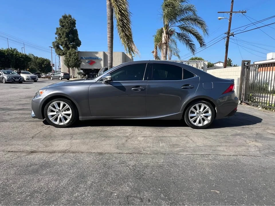 2015 Lexus IS 3rd Gen - Image 10 of 12